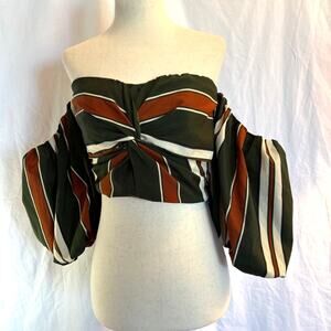NWOT Hippie Love Off the Shoulder Cropped Top Balloon Sleeve Side Zip S